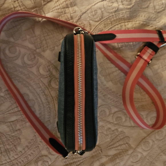 EUC Coach Denim Crossbody Bag with Pink Strap 💗💗 No Call Outs! - Picture 5 of 16
